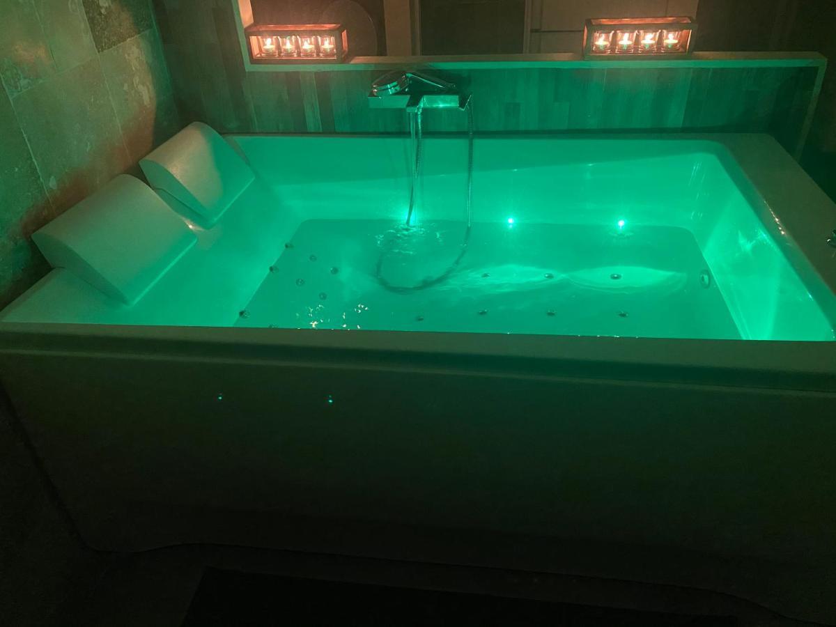 The Montreal Suite Сери Екстериор снимка